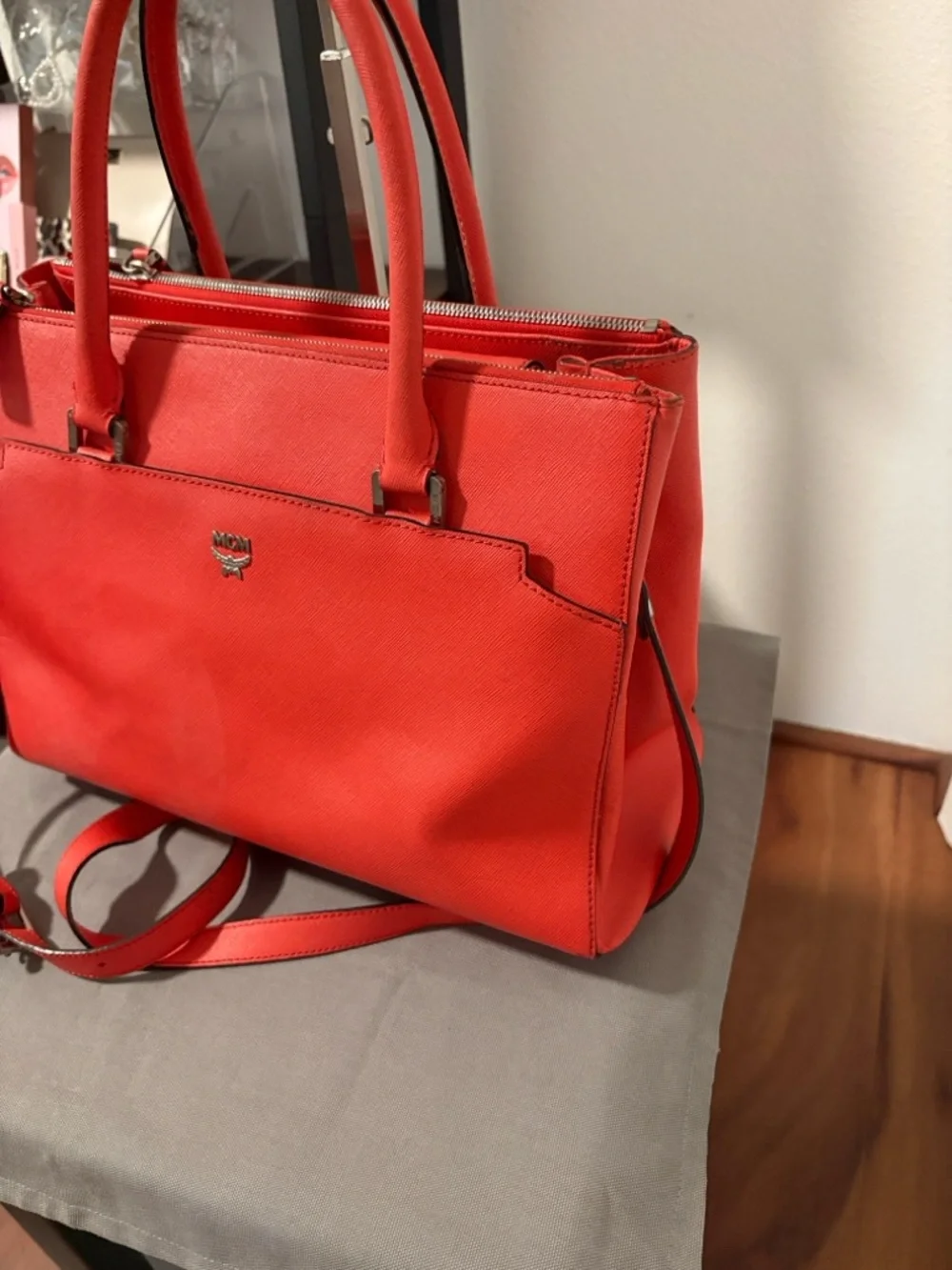 MCM CORAL ELDA Orange Reddish 2 Way Tote Bag READ DESCRIPTION - Picture 5 of 15